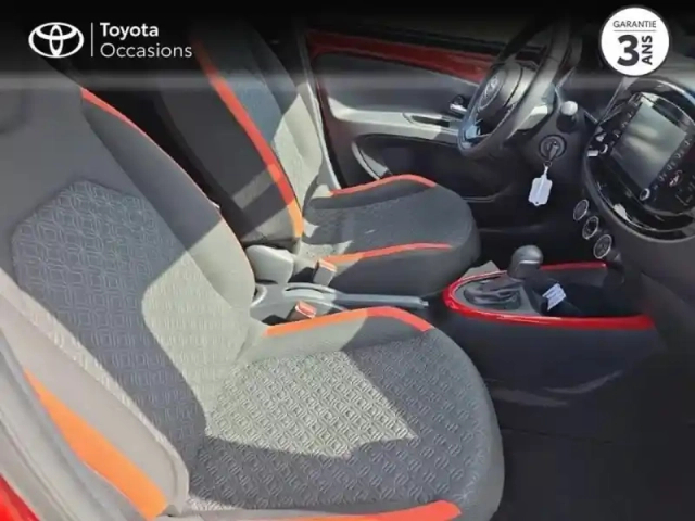 Toyota Aygo X 1.0 vvt-i 72ch design s-cvt my23 — photo 6