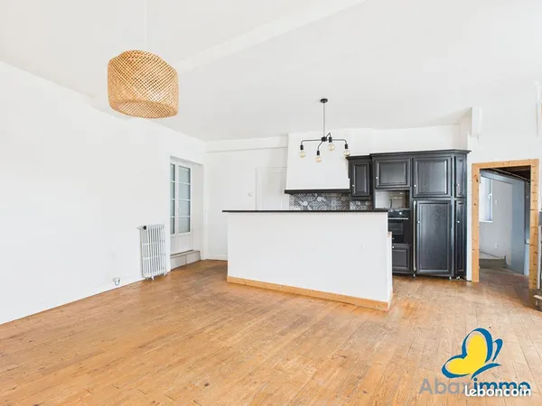Propriété 6 pièces 158 m²