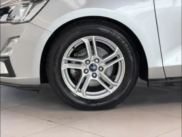 Ford Focus 1.5 ecoblue 120ch titanium — photo 10