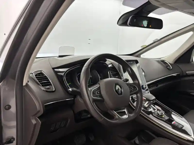Renault Espace dci 160 energy twin turbo — photo 10