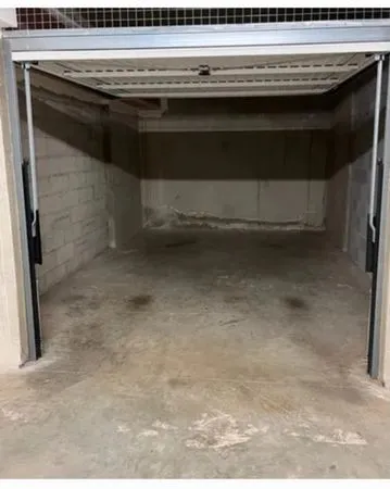 Garage/ Box de stockage/ Garde Meuble Décines hyper-centre