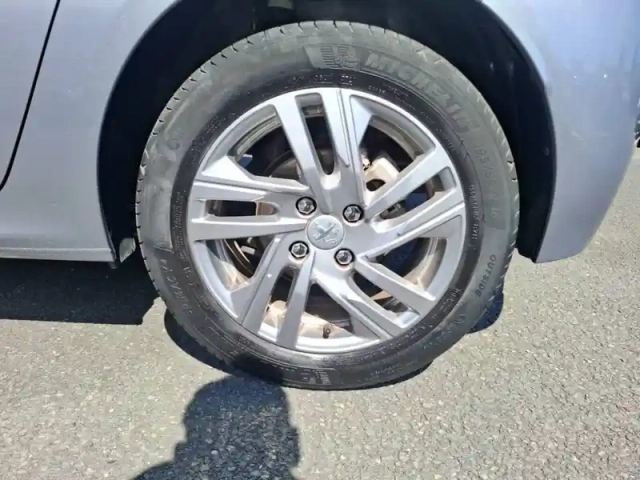 Peugeot 208 bluehdi 100 s&amp;s bvm6 — photo 13