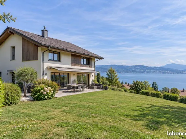 Magnifique villa vue Lac 280m2