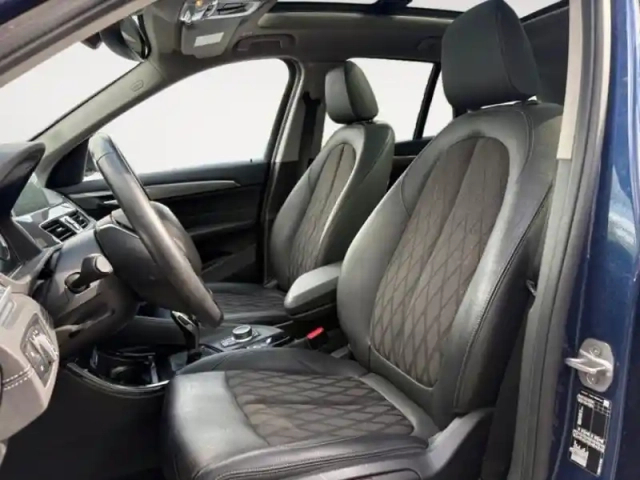 Bmw X1 sdrive18da 150ch xline — photo 9