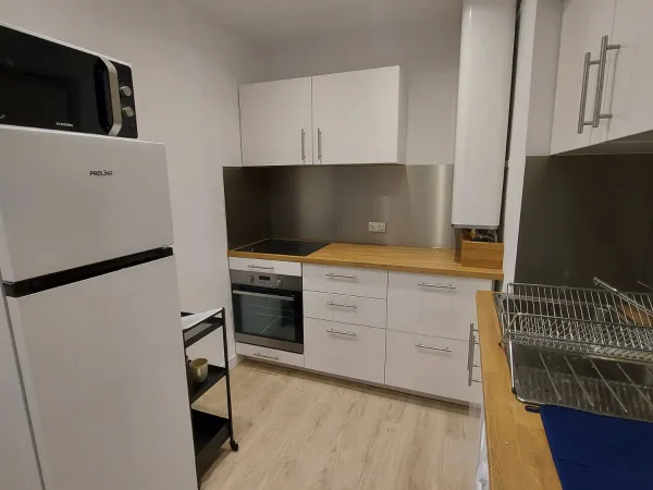 Loue 2 chambres dans colocation de 3 étudiants à Grenoble