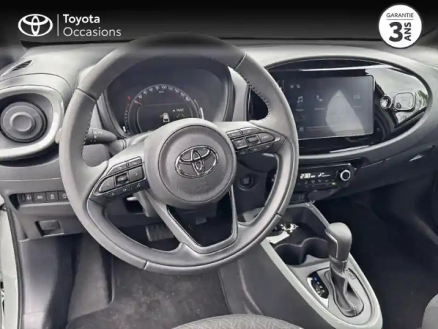 Toyota Aygo X 1.0 vvt-i 72ch design zen radar s-cvt my24 — photo 9