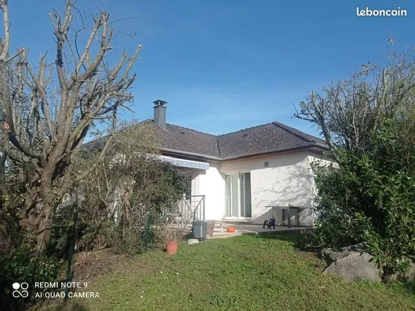 Maison plain pied quartier residentiel