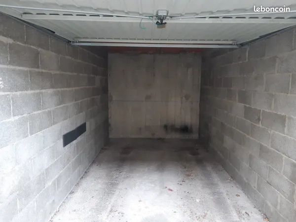 Garage 9 m² Saint Etienne