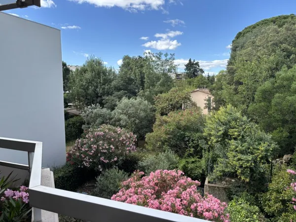 F2 - BEAUX ARTS - 56m2