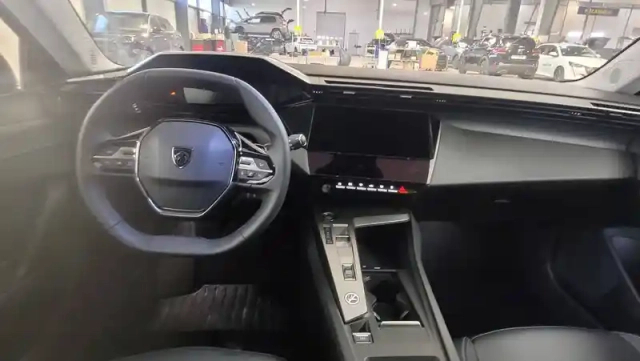 Peugeot 308 sw bluehdi 130ch s&amp;s eat8 — photo 7