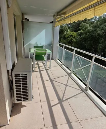 Appartement T3 67m² traversant + Pièce de vie 40m² sur Terrasse 12m² au calme - Marseille 12e (Saint