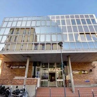 Bureaux 878 m²