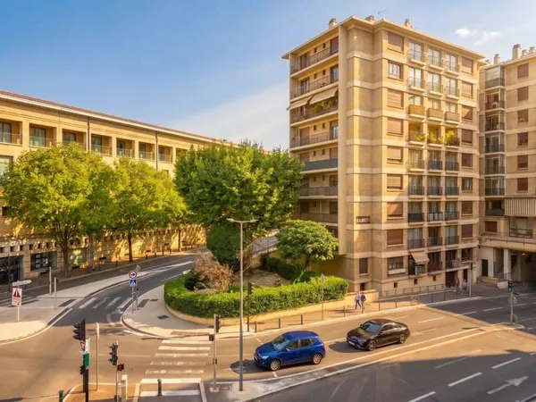 Appartement 5 pièces 100 m²