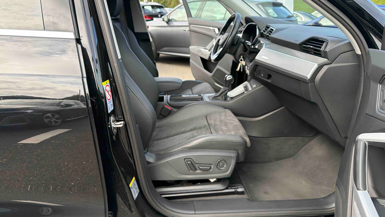 Audi Q3 35 TDI 150 ch S tronic 7 — photo 33