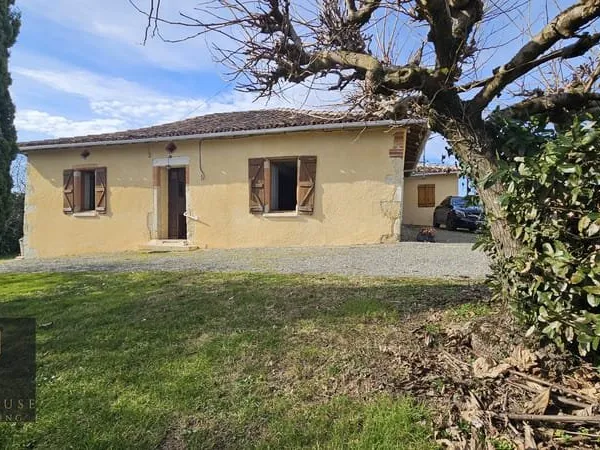 MAISON T3 111 M2 / DEPENDANCE/ TERRAIN 1745 M2/ VUE PYRENE