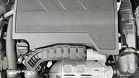 Peugeot 2008 1.2 PureTech 130ch S&S Allure Pack EAT8 — photo 20