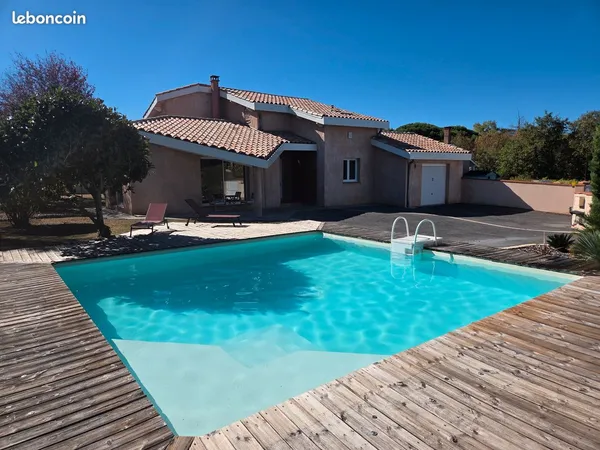 Maison d'architecte T6 avec piscine