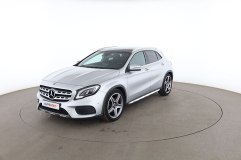 Mercedes-Benz GLA 200 Fascination 7G-DCT