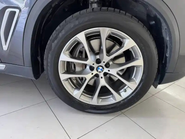 Bmw X5 xdrive45e 394 ch bva8 — photo 12