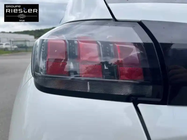Peugeot 208 electrique 50 kwh 136ch — photo 17