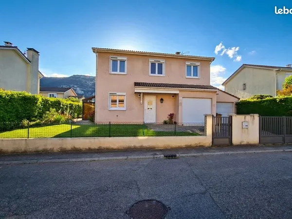 Maison familiale 5 chambres 128m2