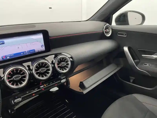 Mercedes Classe A 200 d 8g-dct — photo 4