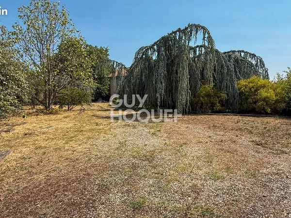 Terrain 500 m² ROUSSILLON