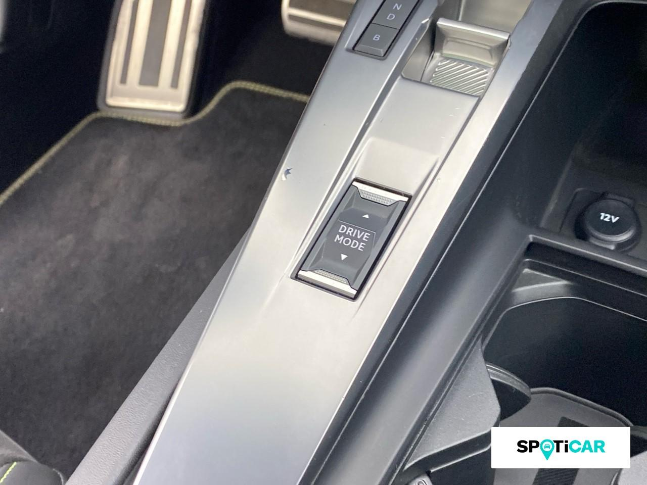Peugeot 408 nouvelle 408 gt hybrid 180 e-eat8 — photo 19