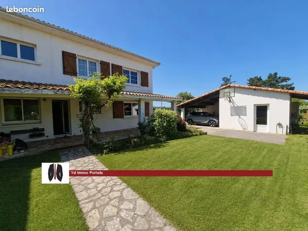 Maison 9 pièces 226 m²