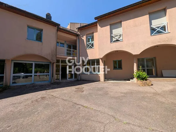 Surface à aménager (lots 8 et 9) - Maizières - 170.76 m2 - appartement 7 pièces+ balcon + grenier am