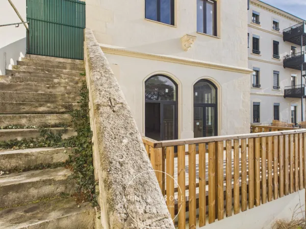 VIENNE - PLATEAU BRUT A AMENAGER AVEC TERRASSE, JARDIN ET STATIONNEMENT