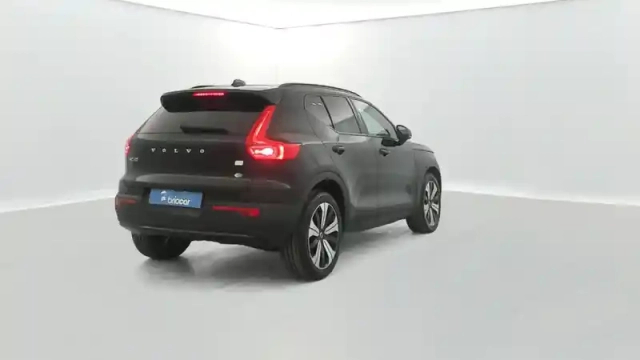Volvo Xc40 recharge 231ch plus edt + pack hiver avec pompe à chaleur — photo 21