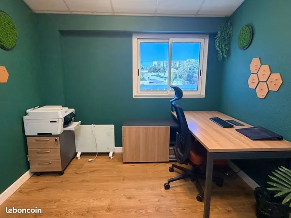 Bureau 21 m2 Nîmes Ouest