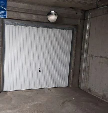 Garage /box securise 1 rue de normandie metro fort de mons