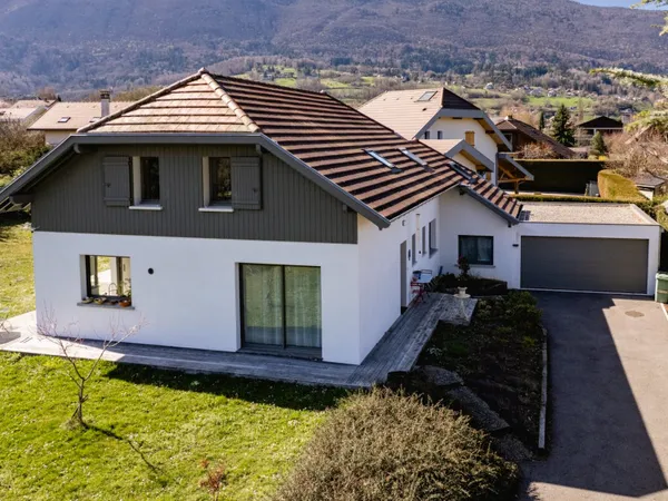 Maison 10 pièces 205 m²