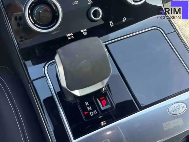 Land Rover Range Rover velar 2.0l p400e phev 404ch — photo 31