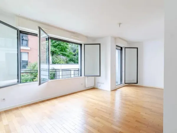 Studio 1 pièce 30 m²