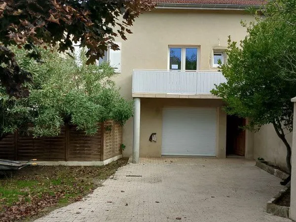 Maison proche bord du Rhône