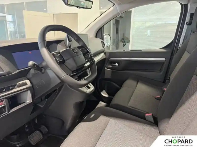 Opel Vivaro fgn sportive diesel 180 ch m automatique — photo 11
