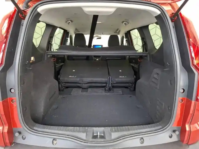 Dacia Jogger tce 110 5 places — photo 17