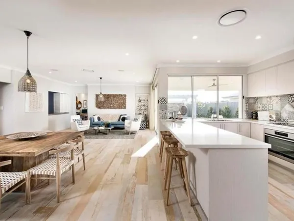 4 PIÈCES de 75m² + EXT(S) DE 45m²
