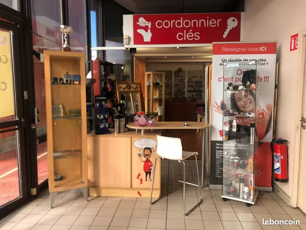 Cede droit au bail ds magasin carrefour