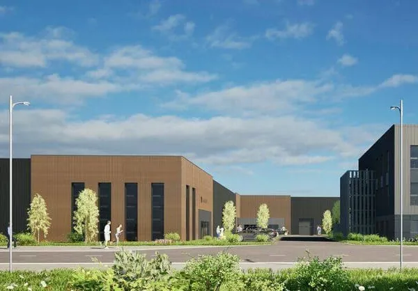 Local commercial 825 m²