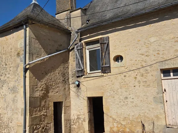 Maison de bourg ancienne 3 chambres.