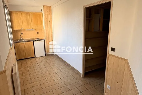 Studio 1 pièce 28 m²