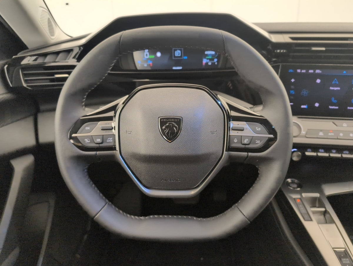 Peugeot 308 — photo 13