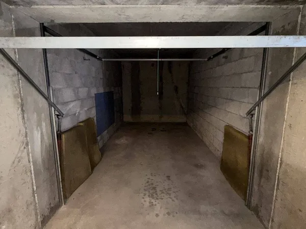 Stationnement Location Charbonnières-les-Bains 120€