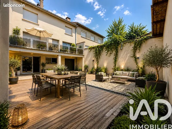Maison 7 pièces 212 m²