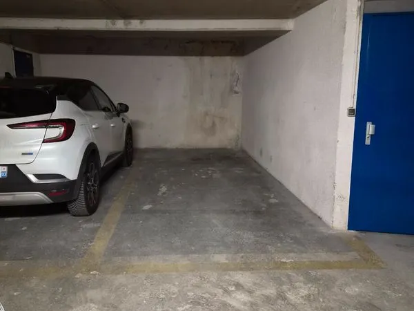 Parking Paris 20ème Gambetta