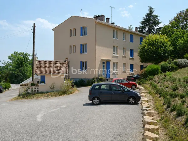 Fonds de commerce 28 pièces 600 m²